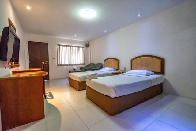 Golden House Service And Apartment Rayong Ngoại thất bức ảnh