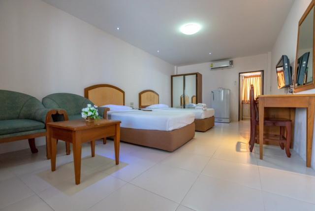 Golden House Service And Apartment Rayong Ngoại thất bức ảnh